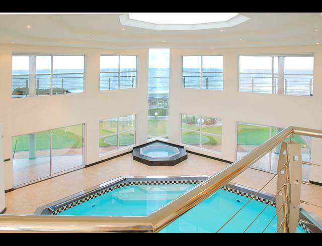 5 BEDROOM HOUSE FOR SALE IN OSLO BEACH